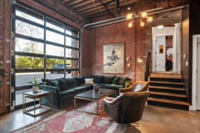 One-Of-A-Kind! Roll Up Garage Door-Pool, Speakeasy